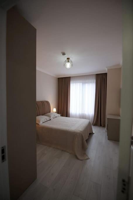 Persona Rooms Zugdidi Kültér fotó