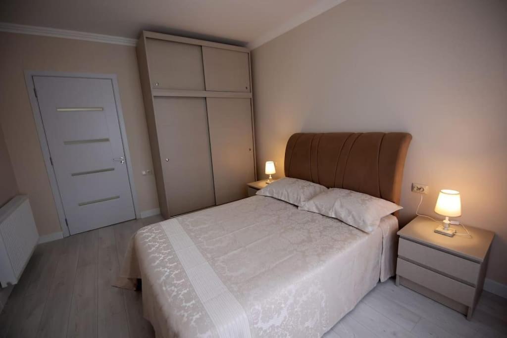 Persona Rooms Zugdidi Kültér fotó