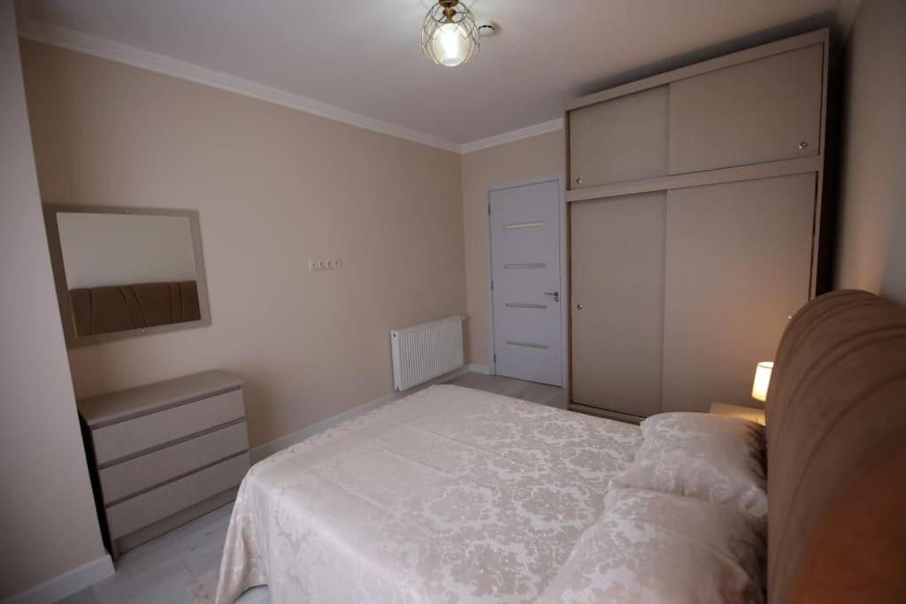 Persona Rooms Zugdidi Kültér fotó