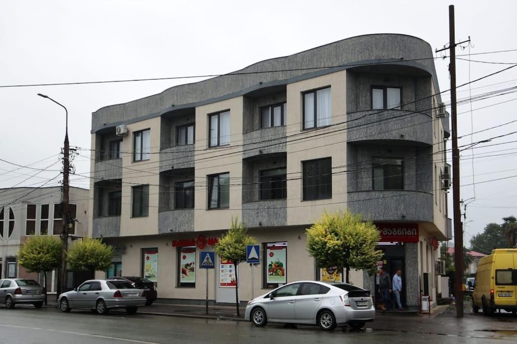 Persona Rooms Zugdidi Kültér fotó
